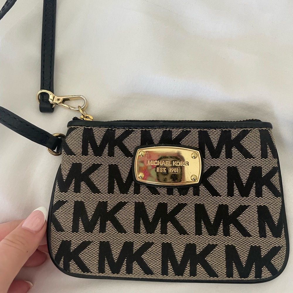 Michael Kors Wristlet